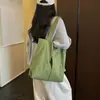 Nova bolsa tote casual versátil de grande capacidade para o dia a dia, com alto valor estético, bolsa de ombro xadrez simples e leve