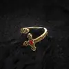 Anillo de Zirconia Diamantada Cepillada Estilo Mid-Century al por Mayor para Mujer, No se Desvanece, Lujo Ligero, Anillo Versátil para Dedo Índice Abierto, Nueva Joyería para Manos