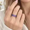 Anillo de Acero Inoxidable Tatuaje de Pez Marino Colorido Psicodélico Anillo Pintado con Ilustración Folclórica Exótica Joyería de Mano con Arte de la Cultura Asiática