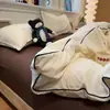 Conjunto de cama de quatro peças, modelo novo 2026, lençol com elástico, fronha, roupa de cama para todas as estações, capa de edredom, conjunto de três peças para cama de solteiro