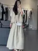 Conjunto de Saia de Trabalho Meio-Comprimento Emagrecedora e Saia Floral, Novo Estilo de Verão com Design Coreano Moderno, Conjunto de Três Peças com Colete Soltinho