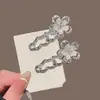 Pinza para el pelo de flecos de alta gama estilo Ins, pinza de pico de pato, moderna y simple, elegante diseño de mariposa y flor, pinza lateral de aleación de plata