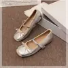 Zapatos Mary Jane para mujer con 5 cm de aumento de altura interna, estilo francés suave, nuevo modelo 2026, puntera cuadrada, correa única, lazo plateado