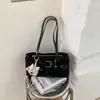 2026 Nova Bolsa de Axila Estilo Coreano Nicho Retrô Estilo Motociclista, Bolsa Baguete Feminina de Ombro Único da Moda