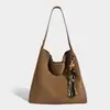 Bolsa Tote Retrô Versátil para o Dia a Dia de Mulheres Grande Capacidade Nova 2025 Moda de Alto Padrão Ombro Único Transversal Axila Bolsa Grande