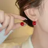 Acessórios de Orelha em Alta no Tiktok Estilo Ano Novo Brincos Vermelhos Personalizados Brincos da Moda Versáteis Tachos de Orelha Ganchos de Orelha Presilhas de Orelha para Mulheres