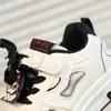Tênis de Skate Masculino Cano Baixo Tênis Esportivo Infantil Outono 2026 Novo Estilo Tênis Casuais da Moda Sola Leve e Macia Tênis de Corrida da Moda