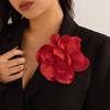 Europa y Estados Unidos súper vendido flor de tela exagerada broche pin de flor pin de pico de pato dulce pin de clip de pico de pato doble propósito corsage de rosa