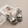 Botas de Nieve para Niñas 2025 Invierno Nuevas Elegantes Felpa Engrosadas Cálidas Zapatos Grandes de Algodón para Niños Estudiantes Mayores