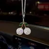 Pingente de Carro de Metal com Strass Cereja Transfronteiriço, Cereja de Argila com Strass Completo, Ornamento Pendurado para Decoração de Espelho Retrovisor Interno de Carro