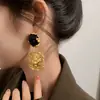 Clip de Oreja Exagerado Hueco de Cabeza de León Antiguo Moda para Mujer Pendientes de Perla de Lujo Ligero Estilo Palacio Venta al por Mayor Transfronteriza
