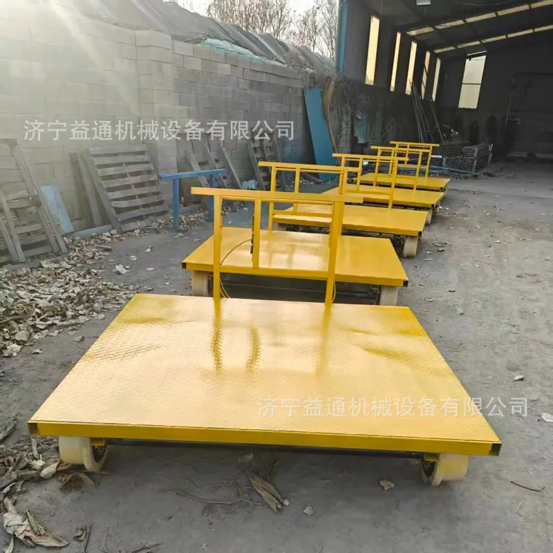 铁路轨道运输车