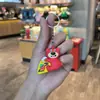 Llavero de Muñeco Oso Fresa de Dibujos Animados Colgante para Mochila de Goma Suave PVC Adorno para Teléfono Móvil Decoración de Pastel Regalo Venta al por Mayor