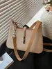 Bolso Retro de Media Luna para Debajo del Brazo para Mujer 2026 Modelo Nuevo de Gama Alta Elegante Simple Versátil Bolso de Hombro de Mano Estilo Francés