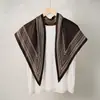 Bufanda de Seda Grande Triangular Estilo Coreano para Mujer, Nuevo Modelo Primavera y Otoño, Tacto de Alta Gama, Se Puede Usar como Bufanda de Cuello, Chal, Estampado Paisley o Pañuelo para la Cabeza