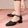 Sapatilhas Quadradas Francesas Femininas Verão 2026 Novas Solado Macio Respirável Estilo Gentil Versátil com Saias Sapatos Femininos Salto Bloco Salto Alto