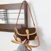 Bolsa Vintage Floral Transfronteiriça para Axila Feminina 2026 Novo Estilo Elegante Bolsa de Ombro Estampada Bolsa Quadrada Pequena Retrô Bolsa Transversal Tendência