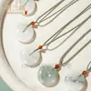Pingente de Jade Natural Tianshan para Mulheres e Homens, Pingente de Jade Seda Dourada, Colar Fivela da Paz Cor Jadeíta