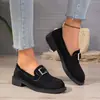 E-commerce Transfronteiriço Outono 2026 Mocassins Retrô Femininos Sapatos Pequenos de Couro com Solado Plano Mocassins Britânicos Slip-on com Fivela Quadrada para Homem Preguiçoso