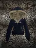 Sudadera con capucha y cremallera de estilo INS transfronterizo con cuello de pelo personalizado 2027 Otoño/Invierno Sudadera Chaqueta de Moda Retro para Mujer Venta al por Mayor
