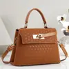 2026 Nova Bolsa Transversal Feminina Grande Capacidade Bolsa de Mão Retrô Textura de Bolsa Kelly Bolsa Quadrada Pequena para o Dia a Dia Ombro Único