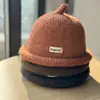 Versión Coreana del Sombrero de Pescador de Color Sólido Versátil con Letras Dongdaemun New Ins, Cálido, Cortavientos, Adelgazante
