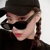 Gafas de sol de estilo ins europeo y americano versátiles gafas de sol ojo de gato moda de moda para mujer gafas de sol de montura pequeña vanguardistas venta al por mayor