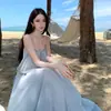 Vestido sin mangas de estilo francés, soñador, de color azul claro para mujer, perfecto para vacaciones de verano en la playa, con cintura fruncida y una silueta fluida, como de hada.