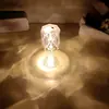 Lámpara de Velas Digitales LED Pequeña de Mesa Lámpara de Cristal Artificial Acrílico Adorno Decorativo de Escritorio Mesita de Noche