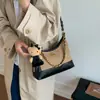 Bolsa Vintage de Camurça de Nicho para Mulheres 2026 Novo Estilo Acolchoada Versátil Bolsa Tote Color Blocking da Moda Bolsa de Ombro/Axila
