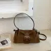 Bolsa de ombro estilosa com fivela de cinto transfronteiriça, bolsa transversal feminina, nova coleção de outono de 2026, bolsa de mão e bolsa de ombro versátil e moderna