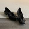 Versão em Pele de Ovelha ~ Sapatos de Ballet Quadrados com Laço Retro Tira Cruzada Salto Grosso Mary Jane Sapato para o Dia a Dia