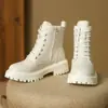 Botas Martin Femininas, Novas Botas Curtas Versáteis Pretas Retro para Outono e Inverno 2026, Estilo Britânico Botas para Motocicleta ao Ar Livre