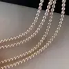 Collar de Accesorios de Cuentas Checas de Colores y Perla Blanca Australiana para Mujer, Gama Alta, Lujo Ligero, Cadena Clavicular de Moda y Versátil para Cuello