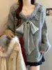2025 Nuevo Otoño e Invierno Cuello en V Punto con Lazo Estilo Francés de Alta Gama Jersey de Punto con Panel de Piel Sintética para Mujer