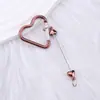 Mosquetão de Contas Simples em Formato de Coração DIY Pingente de Mochila em Formato de Coração Metal Multifuncional para Garrafa de Água ao Ar Livre Presente Corporativo