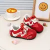 Zapatos Casuales de Moda Infantil Estilo Coreano 2026 Otoño/Invierno Zapatos de Entrenamiento Alemanes Nuevos Zapatos Argan Niños Zapatos Deportivos de Suela Suave Niñas