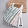Toallas pequeñas cuadradas de felpa de coral estampadas al por mayor para limpiar la mesa de la cocina, paños de cocina absorbentes, paños de limpieza ampliados y engrosados