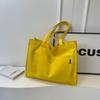 Bolsa de Ombro Casual de Lona Estilo Japonês para Mulheres da Temporada de Verão de 2024, Bolsa Tote Elegante de Grande Capacidade para o Dia a Dia, Bolsa de Mão