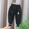 Ropa para Niños Pantalones para Niñas Primavera y Otoño Ropa de Abrigo 2025 Nuevos Pantalones Casuales Sueltos de Fresa Tridimensionales para Bebés Niñas