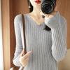Nueva camisa base para mujer, elegante, de punto, de manga larga, 2024, corte entallado, cuello en V, suéter, combina con todo, moda, corte entallado