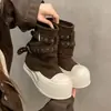 Outono de 2026 Bolo de Esponja Solado Grosso Botas Curtas para Mulheres Baixinhas Calças Bootcut Botas Fivela de Cinto Botas Meia Botas Cabeça Grande Botas Martin Botas Empilhadas Mulheres