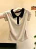 Camiseta de punto de manga corta con cuello y bloques de color de estilo ligeramente maduro para mujer, nueva colección de verano, top versátil casual y juvenil