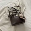 2026 Nova Bolsa Saco Estilo Cesta Vintage, Bolsa de Mão Texturizada de Alta Qualidade para Primavera e Verão, Bolsa de Ombro e Transversal com Relevo de Nicho