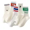 Pantalones de tiburón con calcetines Zhuji con calcetines Calcetines de longitud media para pantorrilla para mujer Ropa exterior de moda ins de celebridad de internet Calcetines de otoño Blanco