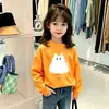 Camiseta de algodão puro de manga longa para meninas para primavera e outono de 2026, camiseta básica infantil estilosa com estampa de desenho animado para meninas pequenas