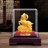 Adorno de Terciopelo Flocado Año de la Oveja Dorada Auspicioso y Deseoso Próspera Riqueza Regalo para Reunión Anual Adorno para Atraer Riqueza y Tesoro