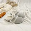 Chinelos de Algodão Quentes para Exterior Femininos, Chinelos de Encaixe Fechados com Pelúcia Estilo Birkenstock, Meia-Chinelos Doces e Fofos de Inverno