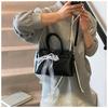 2025 Nuevo Bolso Pequeño Súper Popular para Mujer Primavera y Verano Lindo Bolso Bandolera de un Hombro Casual Diseño Nicho Bolso Satchel Bolso Kelly