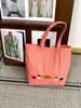 Bolsa de ombro de brim lavável divertida para outono e inverno com bordado de desenho animado vintage desgastado, bolsa tote de tecido jovem e versátil